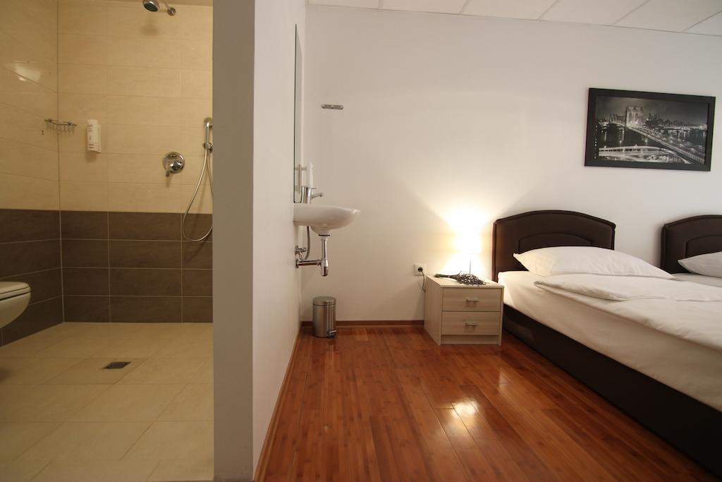 Rooms Xxl Загреб Номер фото