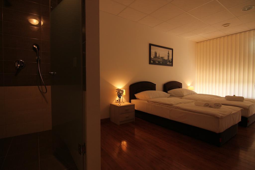 Rooms Xxl Загреб Экстерьер фото